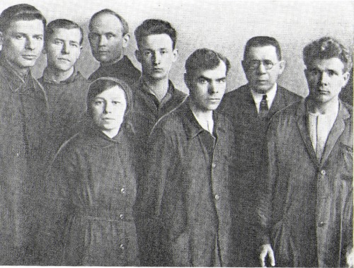 Работники завода — победители социалистического соревнования. 1932 год.